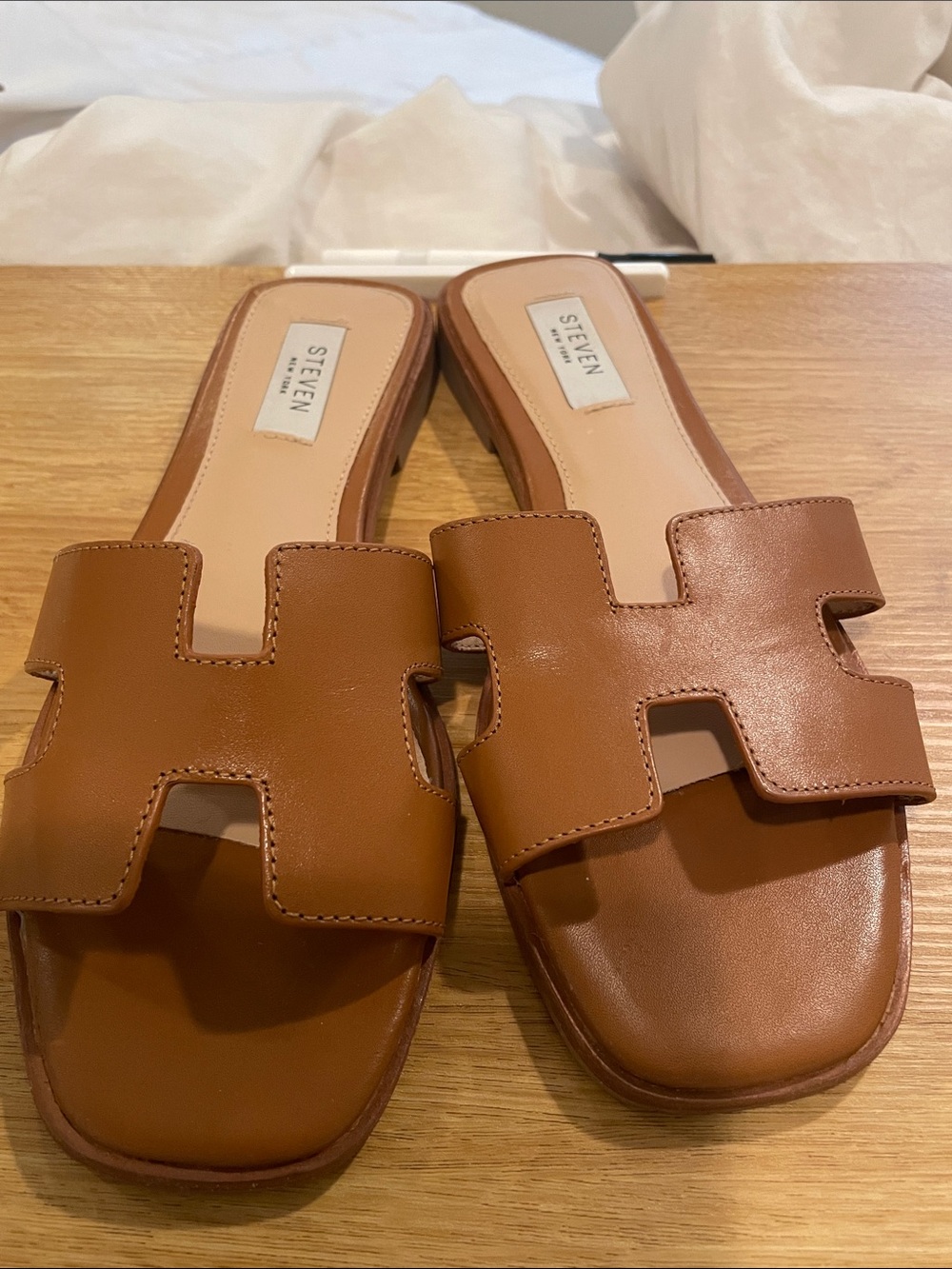 Steve Madden Cognac Brown Leather H cutout Slide Sandals 7